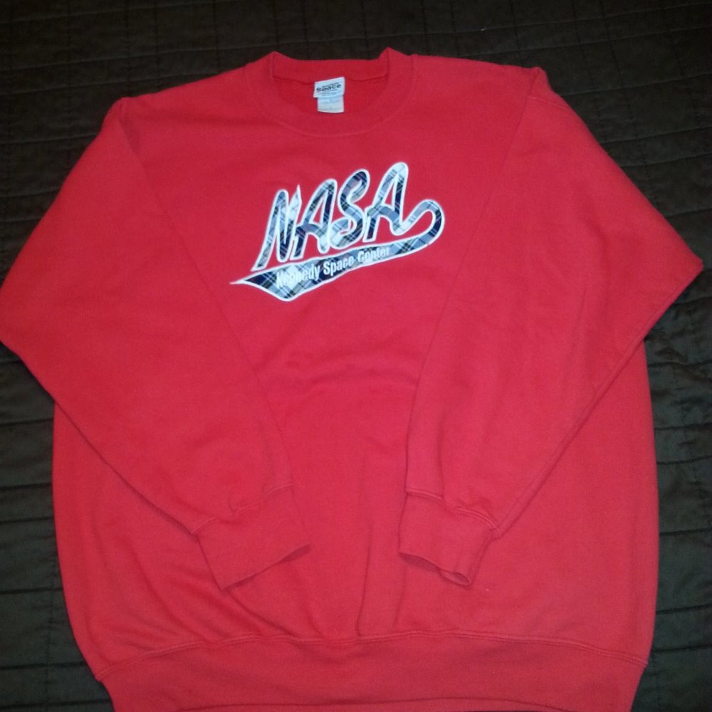 Vintage Nasa Space center sweatshirt sweater Kennedy plaid logo crewneck